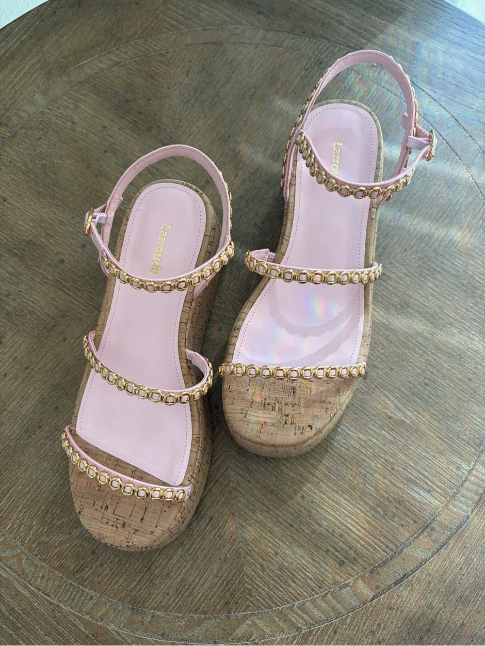 Larroude Gio Melanina Flatform in Tulip Patent Leather (NEVER BEEN WORN)